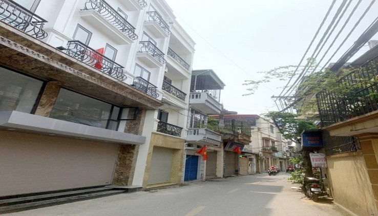 BÁN ĐẤT TẶNG NHÀ 3 TẦNG CŨ MẶT PHỐ GIÁP NHỊ, HOÀNG MAI, 90M2, 12.6 TỶ (CTL)